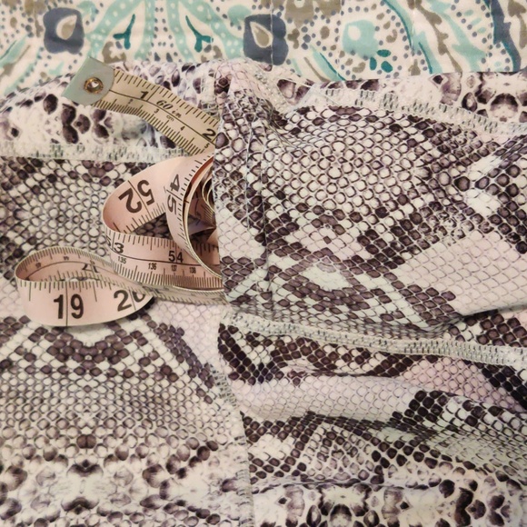 Snake Skin High Waisted Battle Pants Capris from Blackmilk - Picture 6 of 6